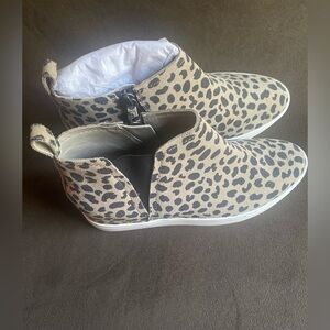 Caslon Leopard Print Ankle Boots
